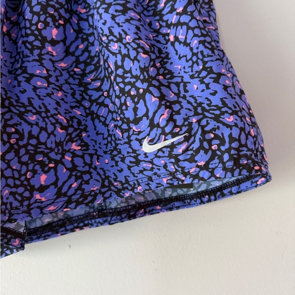 Nike Women's Dry-Fit Lined Shorts - Size M - Picture 3 of 9